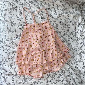 Layered, chic women’s tank!